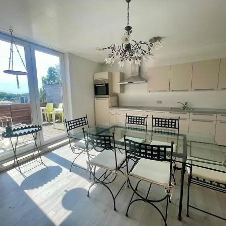 Logies Starlette La Pompe Chez Armand Διαμέρισμα